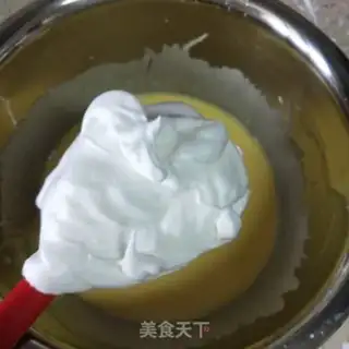 Make Yogurt cupcakes step 12