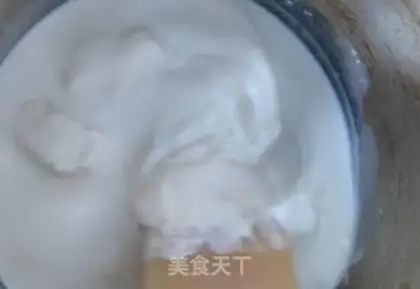 Make Milk and fruit freeze step 2
