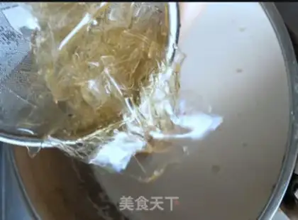 Make Milk and fruit freeze step 3