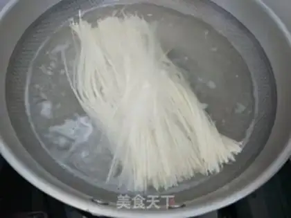 Make Vegetable noodles step 1