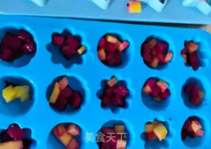 Make Milk and fruit freeze step 6