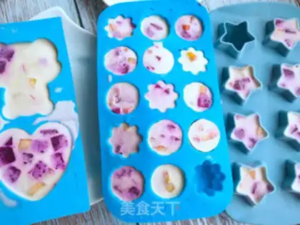 Make Milk and fruit freeze step 7