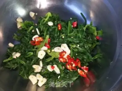 Make Garlic celery leaves step 4