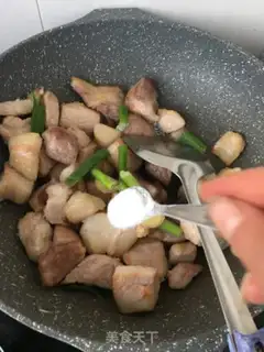 Make Egg carrot meat step 9