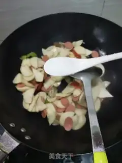 Make Ham sausage fried abalone mushrooms step 4