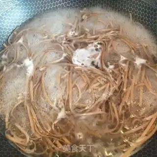 Make Salad noodles step 1