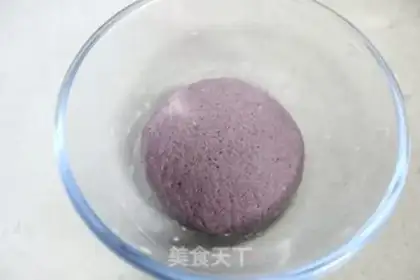 Make Black rice buns and bean sandbags step 1