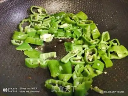 Make Onion pepper roast beef step 4