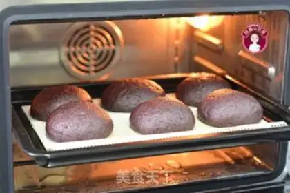 Make Black rice buns and bean sandbags step 15