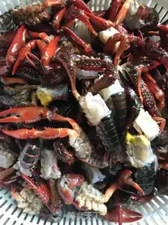 Make Garlic lobster step 1