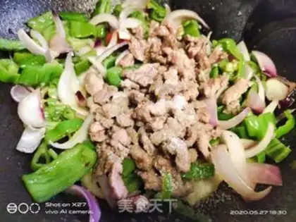 Make Onion pepper roast beef step 9