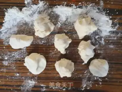 Make Ice-cooled peach candy step 2
