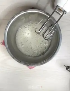 Make Ice cream rolls step 5