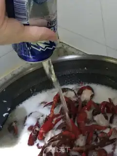 Make Garlic lobster step 5