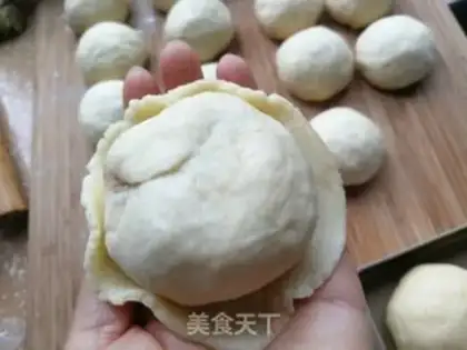 Make Bean pineapple bun step 9