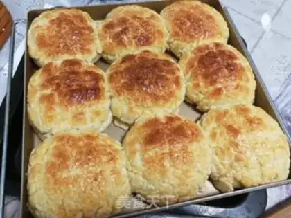 Make Bean pineapple bun step 14