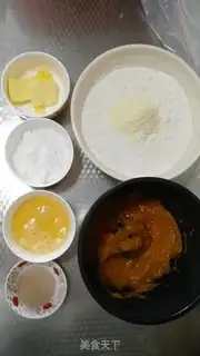 Make Pumpkin toast from a swirl-lace step 3
