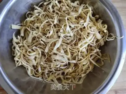 Make Soy sauce dry tofu step 1
