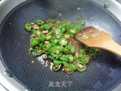 Make Cream peppers and eggs step 3