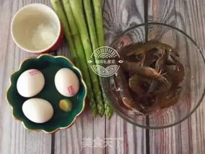 Make Shrimp eggs, fried storks step 0