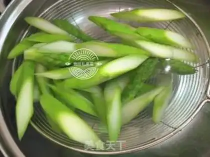 Make Shrimp eggs, fried storks step 9