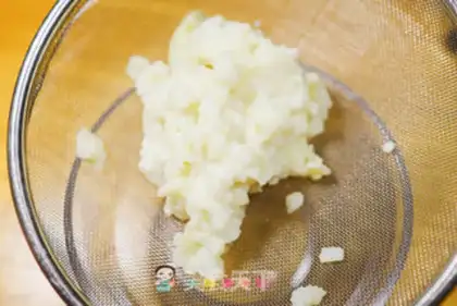 Make Strawberry mashed potatoes step 2