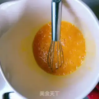 Make An egg box of celery step 1