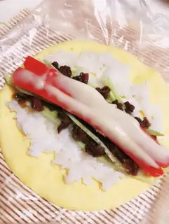 Make Egg roll step 4