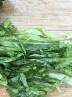 Make Doves with gravy leaves step 6