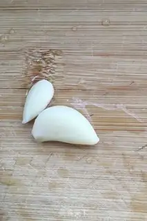 Make Doves with gravy leaves step 8