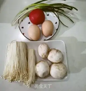 Make Fungus tomato egg soup step 0