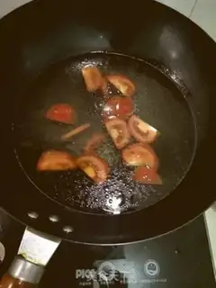 Make Fungus tomato egg soup step 2
