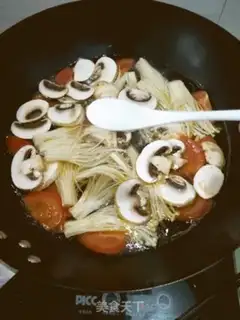 Make Fungus tomato egg soup step 5