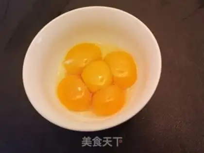 Make A red-hot hip cake step 2