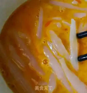 Make Silverfish fried eggs step 1