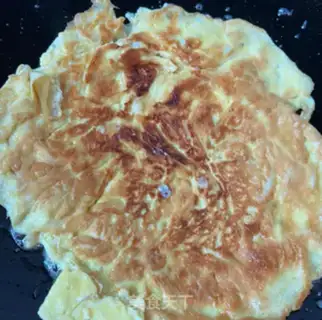 Make Silverfish fried eggs step 4