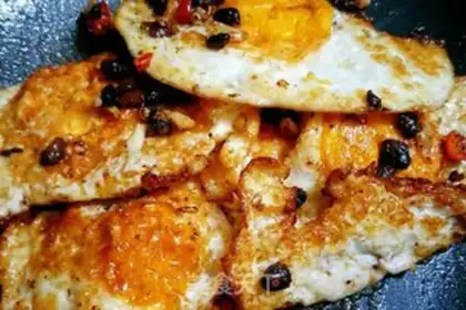 Make Spicy-ass eggs step 7