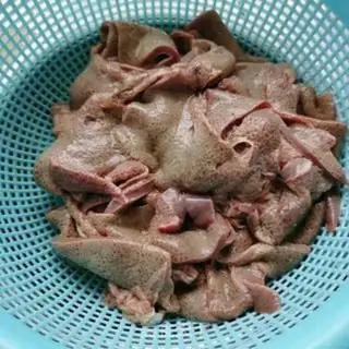 Make Twin peppers, pork liver step 2