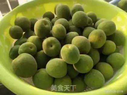 Make Blue plum wine step 9