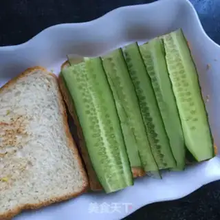 Make Egg open sandwich step 7