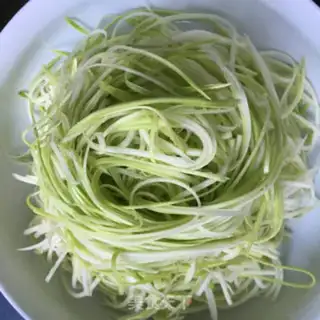 Make Garlic saucer step 2