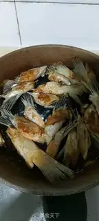 Make Fried salmon fin step 3