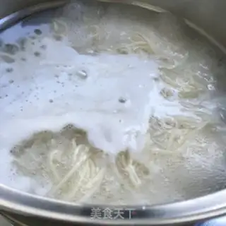 Make Shrimp ham noodles step 10