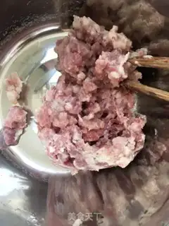 Make Snack pie in front of the car step 11