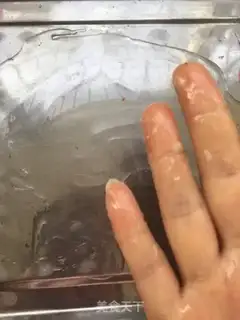 Make Snack pie in front of the car step 19