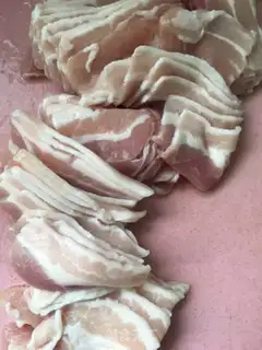 Make Sausage, meat and meat step 1