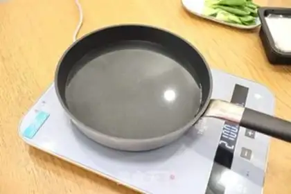 Make Puffed chicken tommy wire step 5