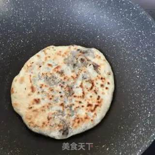 Make Snack pie in front of the car step 26