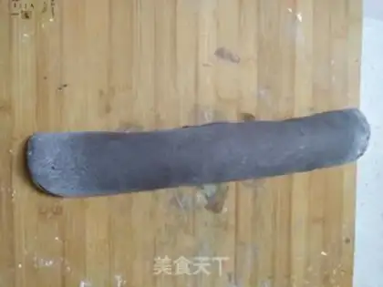 Make Squirty rolls step 7