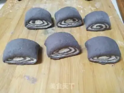 Make Squirty rolls step 8